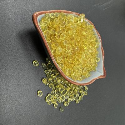 Chine Bon lustre jaune en forme de demi-cercle résine de polyamide soluble dans l'alcool pour l'encre d'impression de système d'alcool à vendre