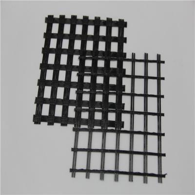 China PP Biaxial Geogrid 1515 For Soft Foundation Reinforcing Of Highway And Railway zu verkaufen