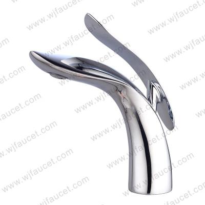 China Chrome Metered Modern Brass Bathroom Faucets Hot And Cold Water Deck Mounted Basin Faucet Mixer Tap for sale