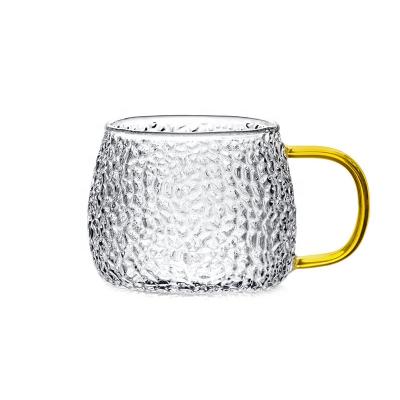 China Gold Minimalist Glass Handle Mug Grain Hammer Handblown High Borosilicate Glass Mug for sale