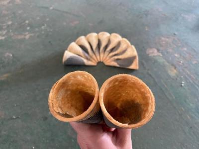 China Cono de helado bicolor del túnel que hace la máquina para el maíz en venta