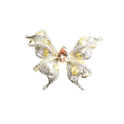 China Zircon two color butterfly insect micro-inlaid high-grade brass simple brooch style stereoscopic female temperament brooch for sale