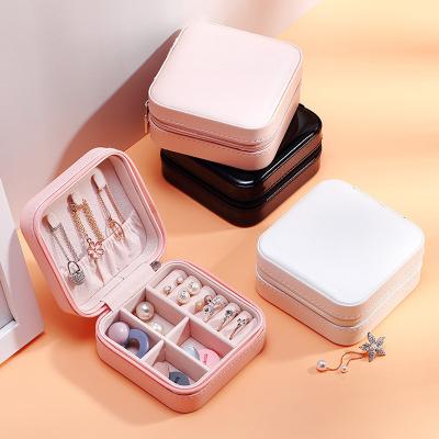 China Custom Women PU Leather Small Portable Jewelery Box Packaging Gift Boxes Travel Earring Jewelry Box for sale