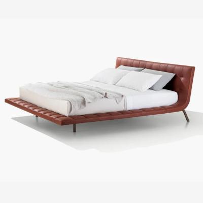 China Modern Comfortable Modern Luxury Bedroom Furniture Italy Leather Solid Wood Bed for sale