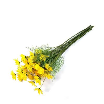 China Real Touch Nature Artificial Flower Daisy Artificial For Home Decoration New Style Flower for sale