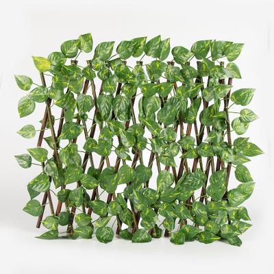 China Minimalist 0.4m Can Stretch Wholesale Green Ivy Trellis Artificial Garden Plant Fence for sale