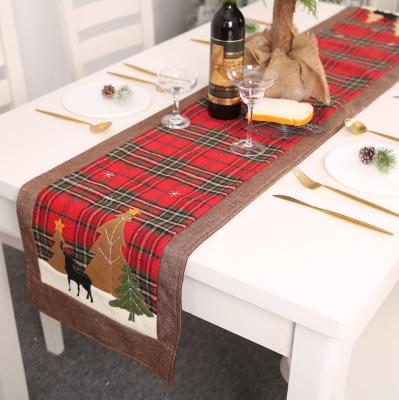 China New Design Christmas Table Runner Table Mat And Runner Set Home Decoration Decoration Wholesale Non-disposable Christmas decor for sale