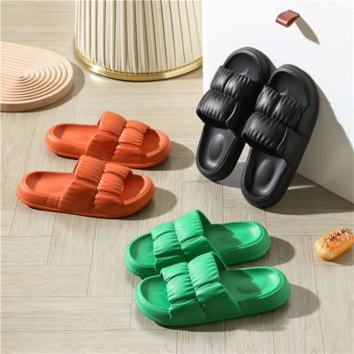 China Hot Selling Waterproof Women Summer Slippers Sandals Beach Slides Mid-Heeled Heels Pour Slippers Women Ladies Soft Sole Bathroom Shoes for sale