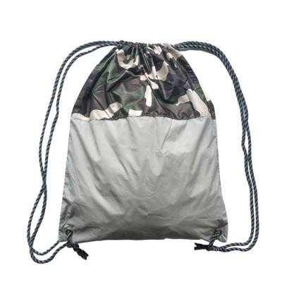 Chine Sac à dos pliable avec cordon de serrage camouflage imprimé sur mesure à vendre