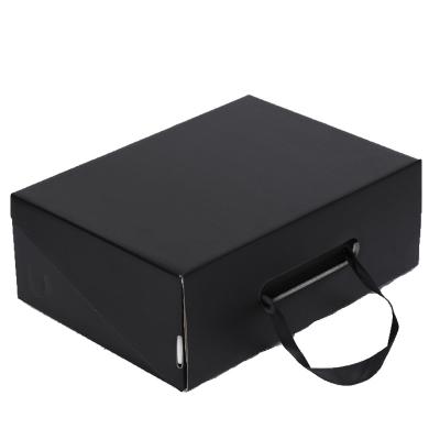 China Personality Recyclable Customized Paper Shoe Box Shoes Luxury Packaging Boxes With Handles for sale