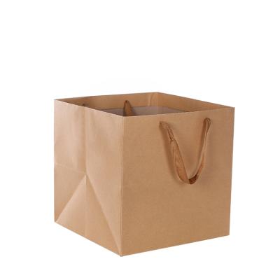 China Factory Manufacturing Recyclable Paper Various Packaging Gift Shopping Bag for sale