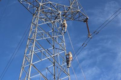 China Linha de transmissão torres de 110 quilovolts à venda