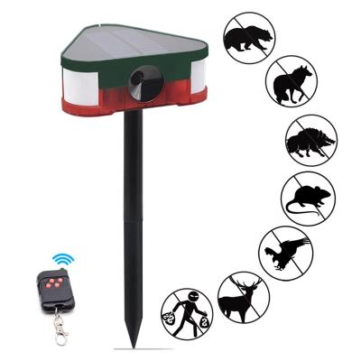 China Waterproof And High Power Disposable Garden Supplies Animal Ultrasonic Solar Pest Reflector Applications Outdoor for sale