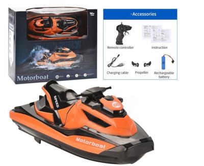 China 2022 Hot Selling Outdoor Mini RC Hobby Summer Boat 2.4G 4 Way Waterproof Remote Control Motorboat 2022 for sale