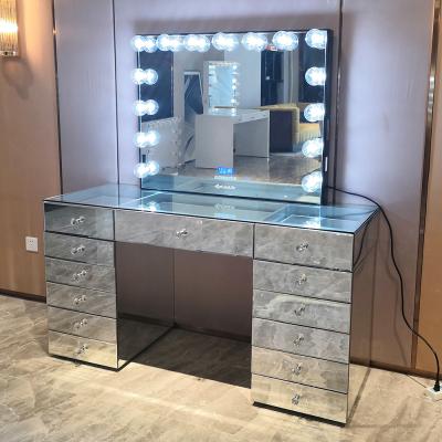 China Docarelife Large LED Lighted MDF Makeup Vanity Wooden Glass Dressing Table With Light Mirror for sale