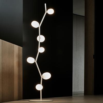 China Cost-effective Wholesale Living Room Lamp Factory Modern Minimalist Nordic Light Luxury Floor Lamp for sale