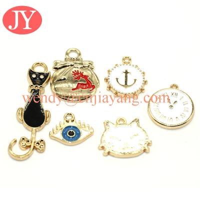 China customized black enamle cat hanging plating epoxy gold metal tag for sale