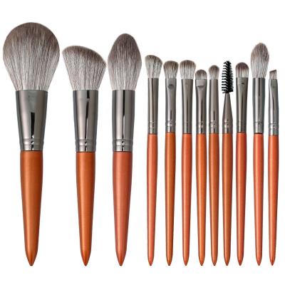 China Angular Blush 2021 Metallic Disposable Glitter Makeup Brushes With White Wood Handle for sale