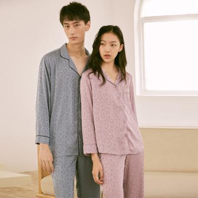 중국 Hot Selling Custom Made Breathable Leopard Print Matching Pajamas 2 Piece Long Sleeve Set Pajamas For Couples Satin Leopard Print Pajamas 판매용