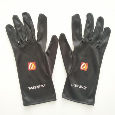 China Hot Selling Jewelry Black Microfiber Microfiber Ployester Coating Cleaning Gloves With Logo for sale