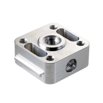 China Kundenspezifische mechanische Titan-CNC-Teile, die 0.02mm-0.01mm maschinell bearbeiten zu verkaufen