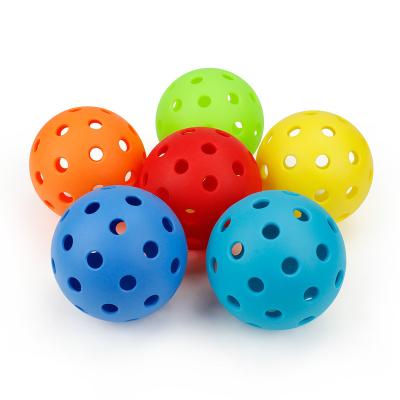 China Factory Wholesale 40*7.4cm Holes 74MM Game 25g Practice Dive Ball Pickleball 7.4cm * 7.4cm for sale