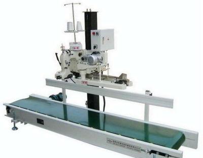 China Heat Resistant Industrial Automatic Sewing Machine Conveyors Bag Closing Machine With Conveyor Bag Sewing Machine for sale