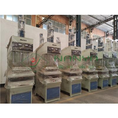 China Factory Egg Carton Egg Tray Paper Pulp Hot Pressing Molding Equipment for sale