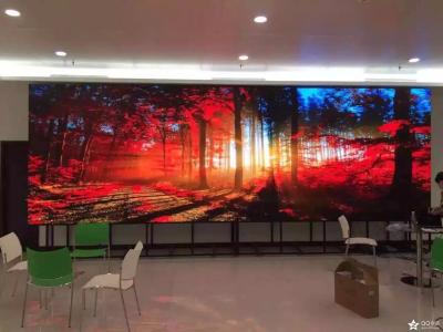 China IP21 Indoor Advertising LED Display Board P5 Rental Iron cabinet for sale