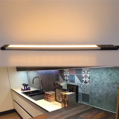 China Modern Kitchen Decoration Lighting Under Cabinet Led Light With Exterior Mounted for sale