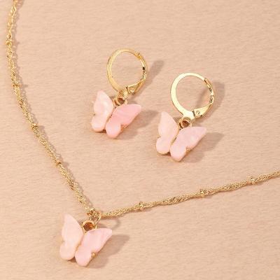 China New Trendy Bohemian Butterfly Color Candy Pendant Necklaces For Women Beads Chain Clavicle Chain Trendy Fashion Jewelry for sale