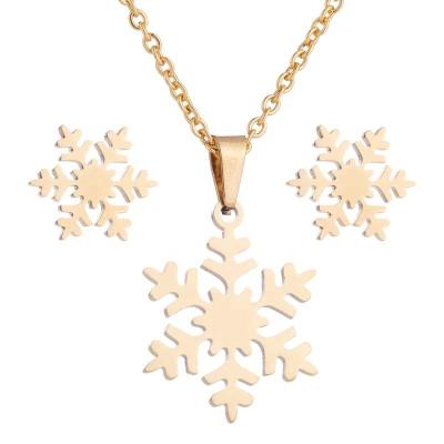 China Romantic Winter Snowflake Stainless Steel Necklaces For Women Kids Jewelry Deer Running Necklace Set Earings Wholesale 2021 for sale