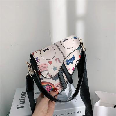 China High Quality New Fashion Trendy Graffiti Cross Small - Body Purses Women Handbags Saddle Handbags for sale