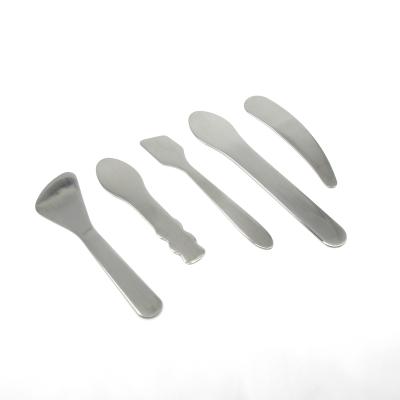 China Silver Recycable Stainless Steel Metal Custom Printing Cosmetic Facial Cream Spatula With Swept Look for sale