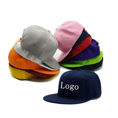 China Custom Logo COMMON White Snapback Caps Unisex Cool Plain Sun Visor Hip Hop Flat Cap for sale