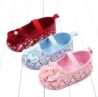 China Anti-Smell Flower Printing Soft Sole Anti Slip Baby Shoes For Summer Spring for sale