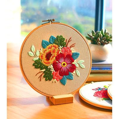 China Europe OEM ODM Stitch Embroidery Set Custom Cross Flower Patterns Sewing Set With Embroidery Hoop Handmade Arts Crafts Sewing Gift for sale