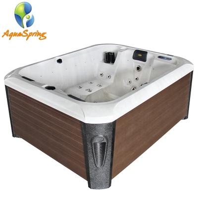 China Freestanding Luxury Outdoor Acrylic Spa Garden Outdoor Hot Tub for sale