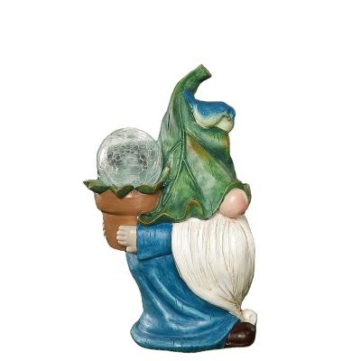 China Funny Europe Large Gnome Figurines Resin Garden Gnome Decorations Statue Sculpture With Lights Solar Lantern For Outdoor Patio for sale