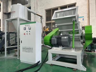 中国 100~1000Kg/h Plastic PE PVC SPC WPC Pipe / Profile / Sheets Crushing Machine 販売のため