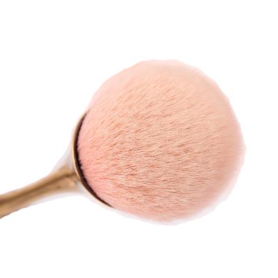 China Custom Nylon Loose Smudge Brush Pink Fashion Blusher Brush Fashion Blusher Brush Makeup Quick Selling Easy Catch Easy Catch Brush for sale