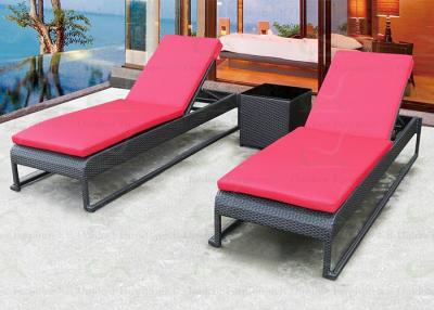 China Outdoor Chaise Lounges Sun Lounger Pool Chaise Lounge with Cushion for sale