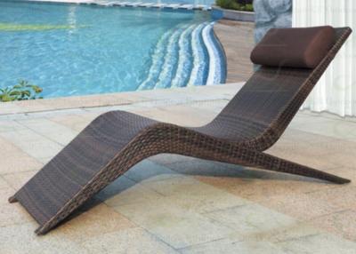 China Outdoor Chaise Lounges S-shape Swimming Pool Furniture Wicker Sun Lounger for sale