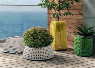 China Patio Decoration Wicker Planter Trapezoid Rattan Pot for Balcony/Lawn/Yard/Garden for sale