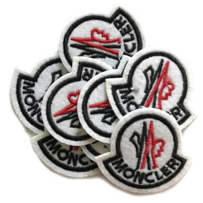 China Handmade Custom Fabric Embroidered Patch Badges Sew On Embroidery Patches Apparel Woven Patch for sale