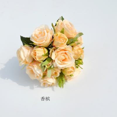 China High Quality 18 Heads Artificial Flower Wedding Decorative Decor New Hand Tied Mounted Bride Attendance Flower Decoration Flower Wedding Decoration for sale