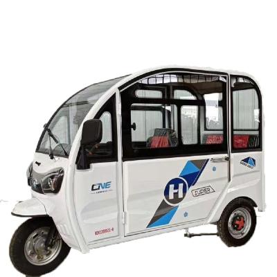 China Elderly Closed Passenger Compartment Water Cooled Scooter 200CC Three Wheel Motorcycle for sale