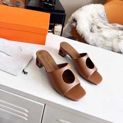 China NEW fashion trend design real leather women sandal ladies shoes flats shoes 2022 spring stylish outdoor famous brand luxury sandals for women for sale