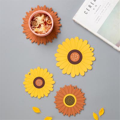 China Sun Viable Flower Dining Table Pot Bowl Pad Drink Beer Coffee Milk Tea Coaster Non-slip PVC Heat Resistance Place Mat for sale