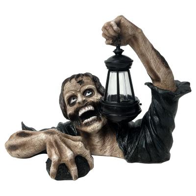 China Worlwide Garden Decorations Resin Zombie Crafts Halloween Horror Ornaments Zobie Bust Desktop Decoration Statues Lantern Folk Crafts for sale